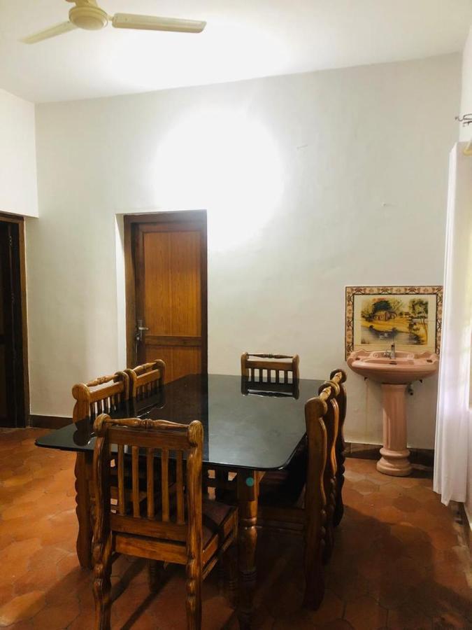 H Villa Nilambūr Esterno foto